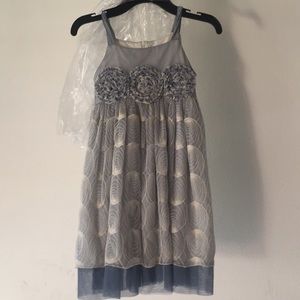 Isabella & Chloe Girls size 6 dress